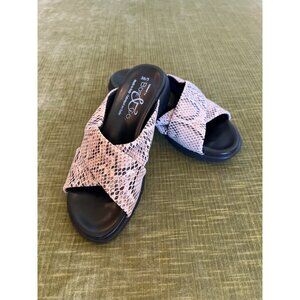 Womens Bos. & Co. Size 36/5 Vegan Faux Snakeskin Slide Sandals Comfort Italy